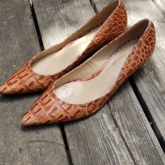 Talbots Erica Croc Kitten Heels size 7.5B - Picture 5 of 8